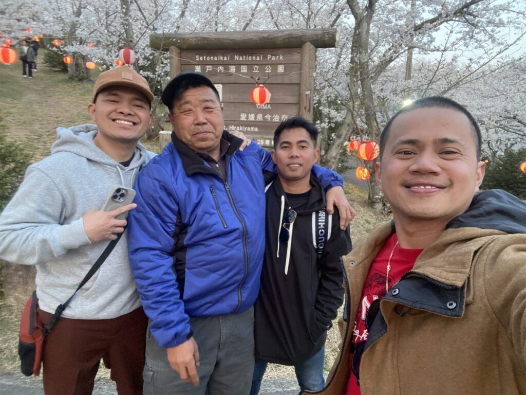 花見の集合写真